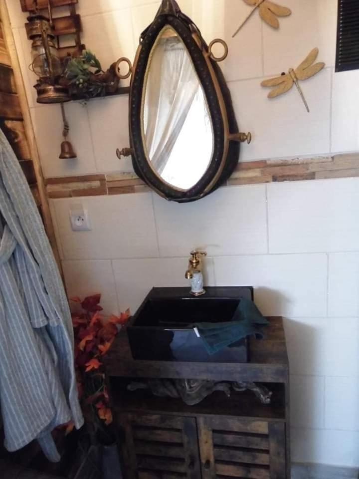 L'Histoire De L'Ouest , Jacuzzi Appartement Dole Exterior photo